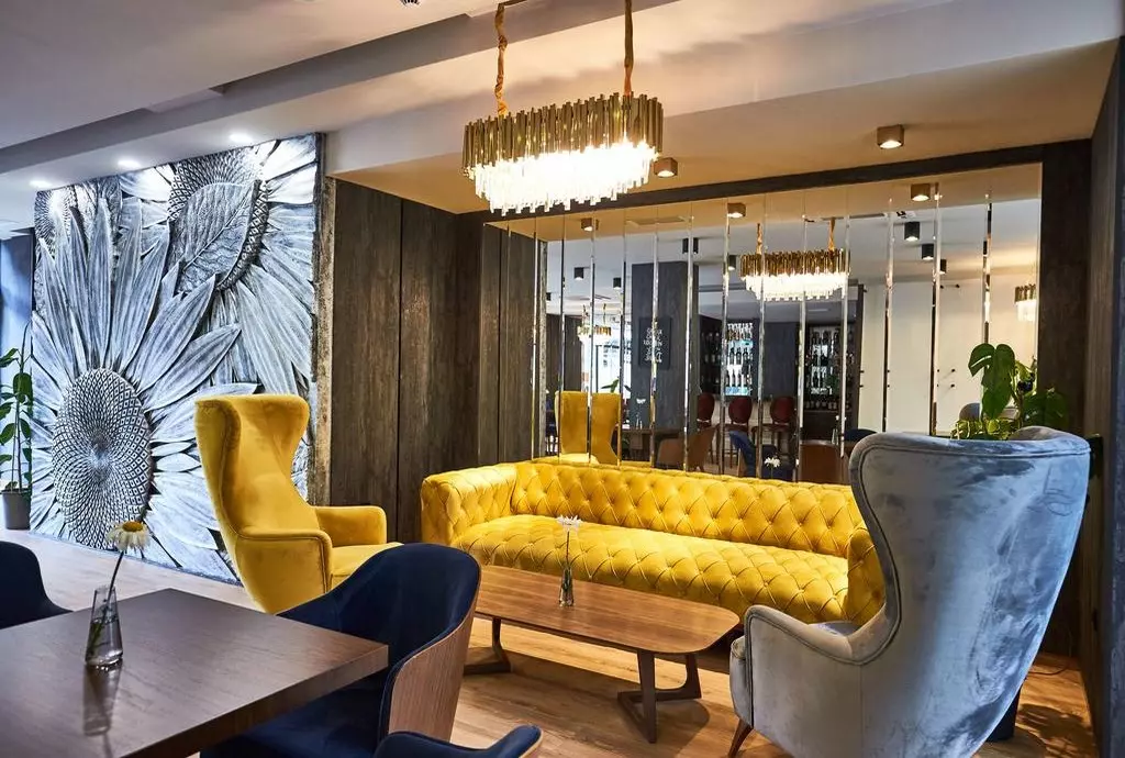 hotel best western city center tbilisi_shabavizparvaz_01.jpg